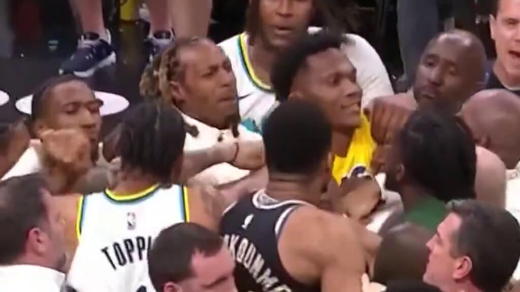 Pelea entre Bucks y Pacers (Redes sociales)