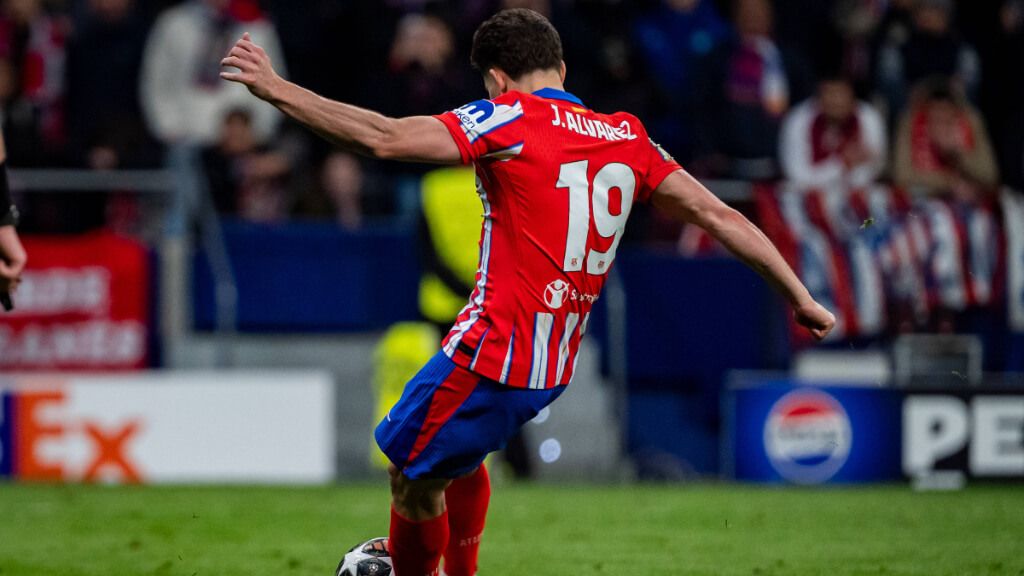  Penalti anulado a Julián Álvarez (Cordon Press)