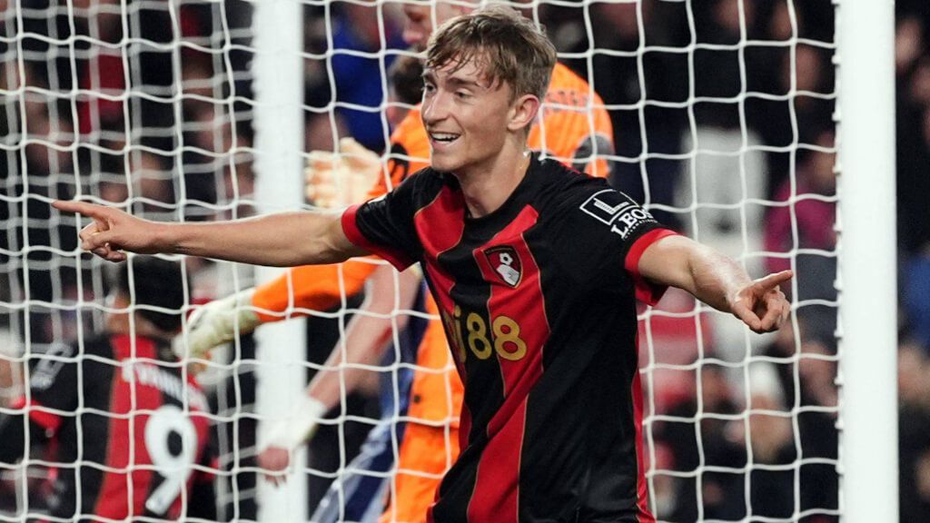 Dean Huijsen, en un partido con el Bournemouth (Cordon Press)