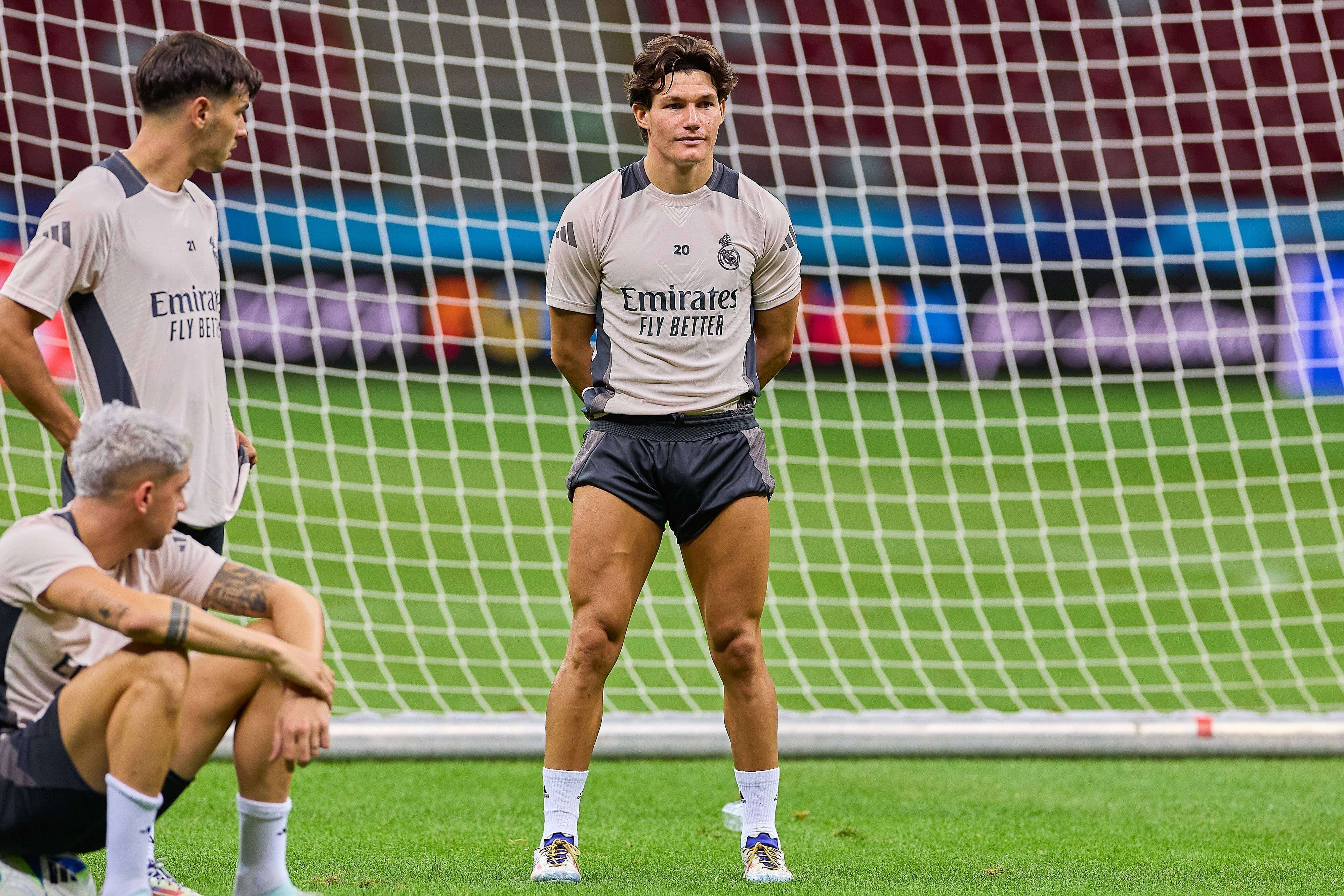  Fran García, en un entrenamiento con el Real Madrid.