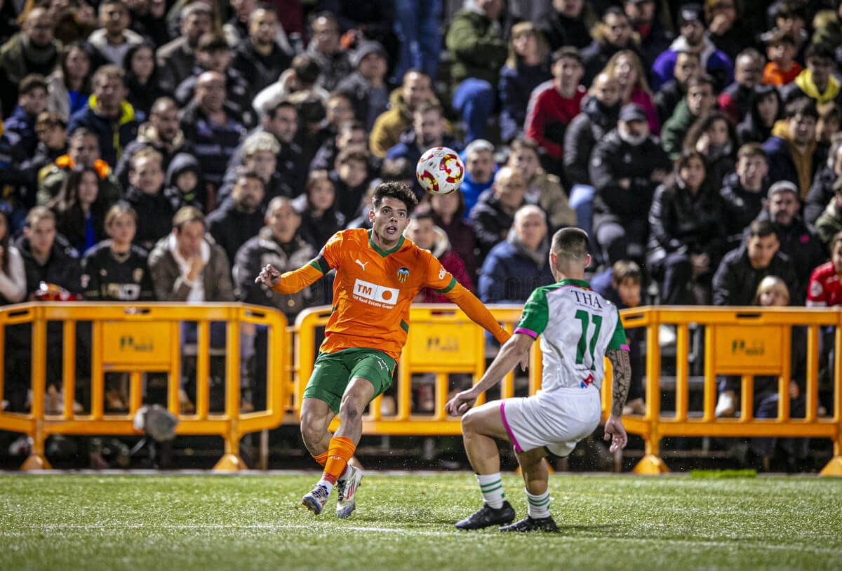 Fran Pérez, ante el Parla Escuela