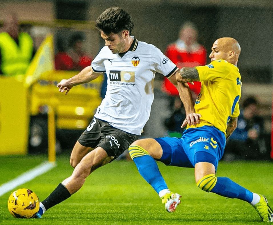  Fran Pérez, durante el UD Las Palmas - Valencia CF.