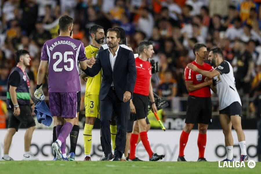Giorgi Mamardashvili, ante el Villarreal CF.