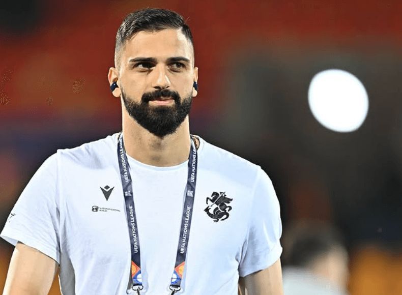  Giorgi Mamardashvili con su selección