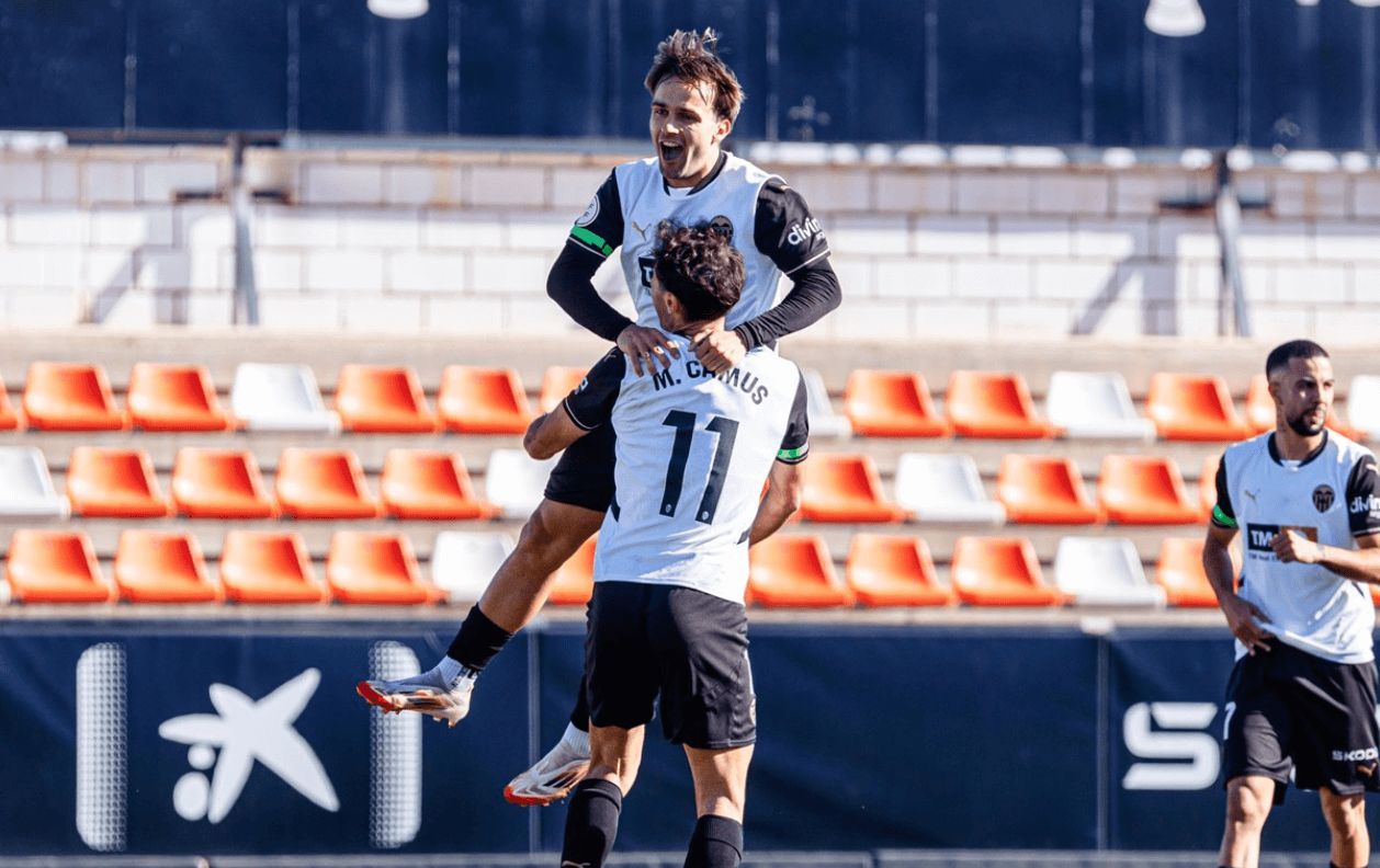 Gol de Mario Domínguez al RCD Mallorca 'B'.