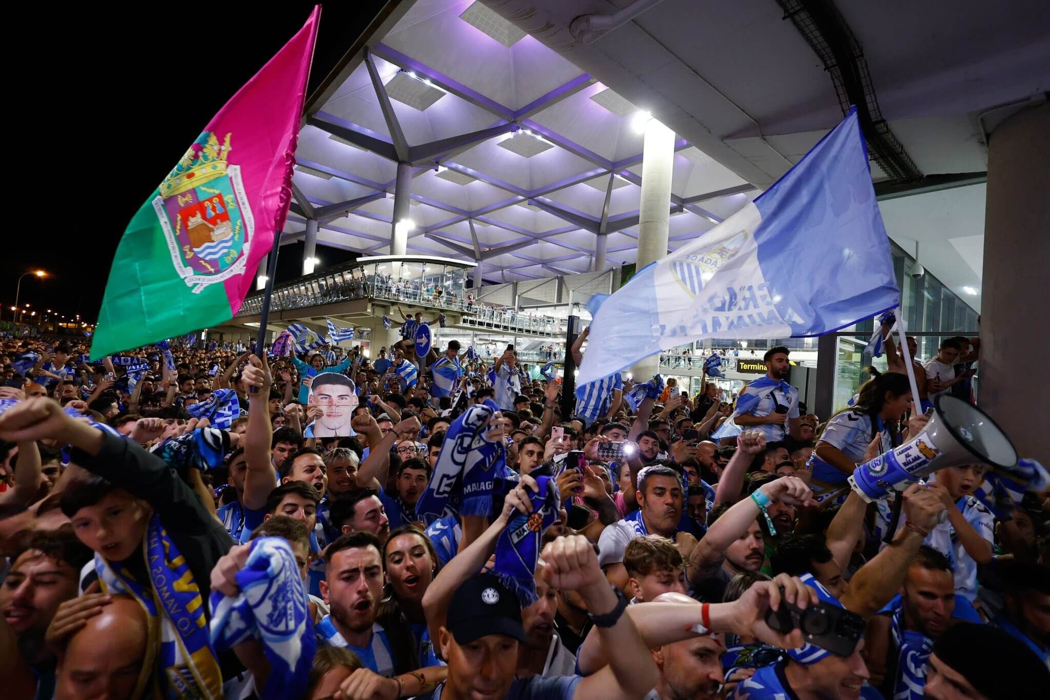  Imágenes de la celebración en el aeropuerto.