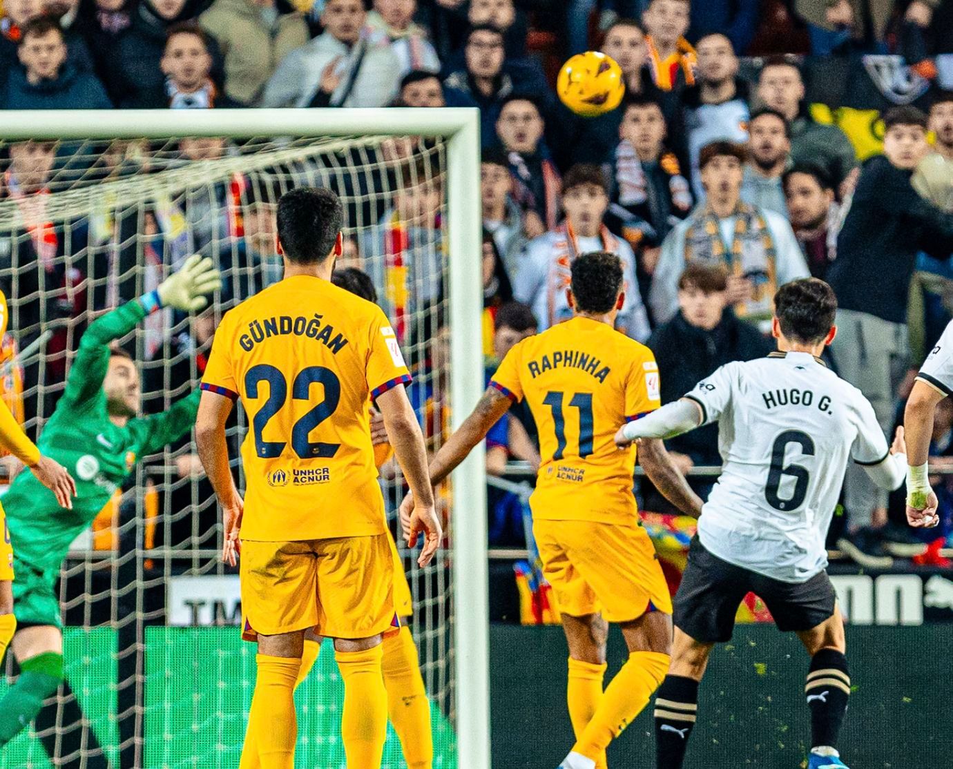  El gol de Hugo Guillamón al FC Barcelona en el partido del año pasado en Mestalla.