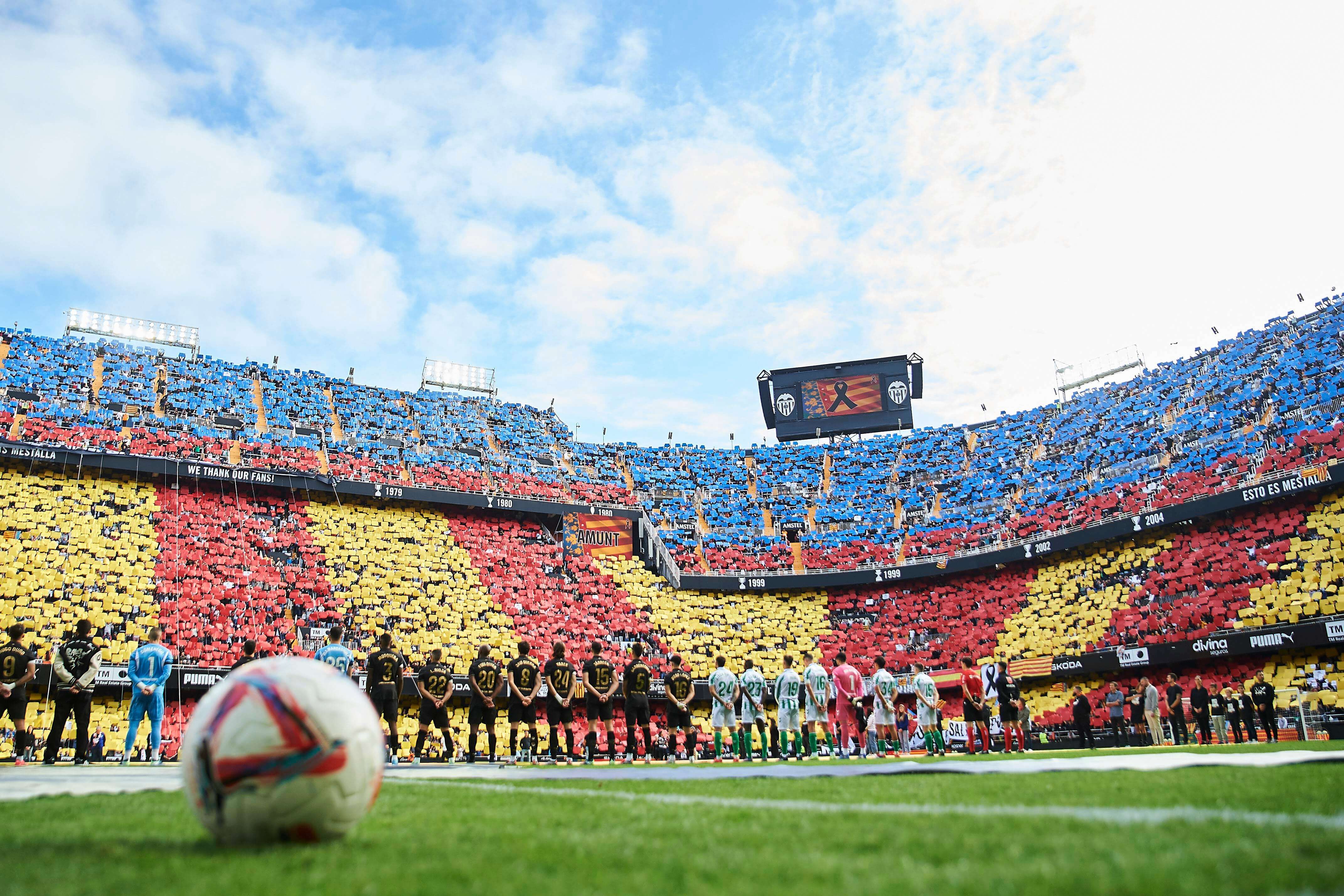  Homenaje en Mestalla tras la DANA.
