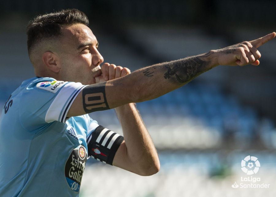  Iago Aspas celebra su gol de penalti ante el Betis.
