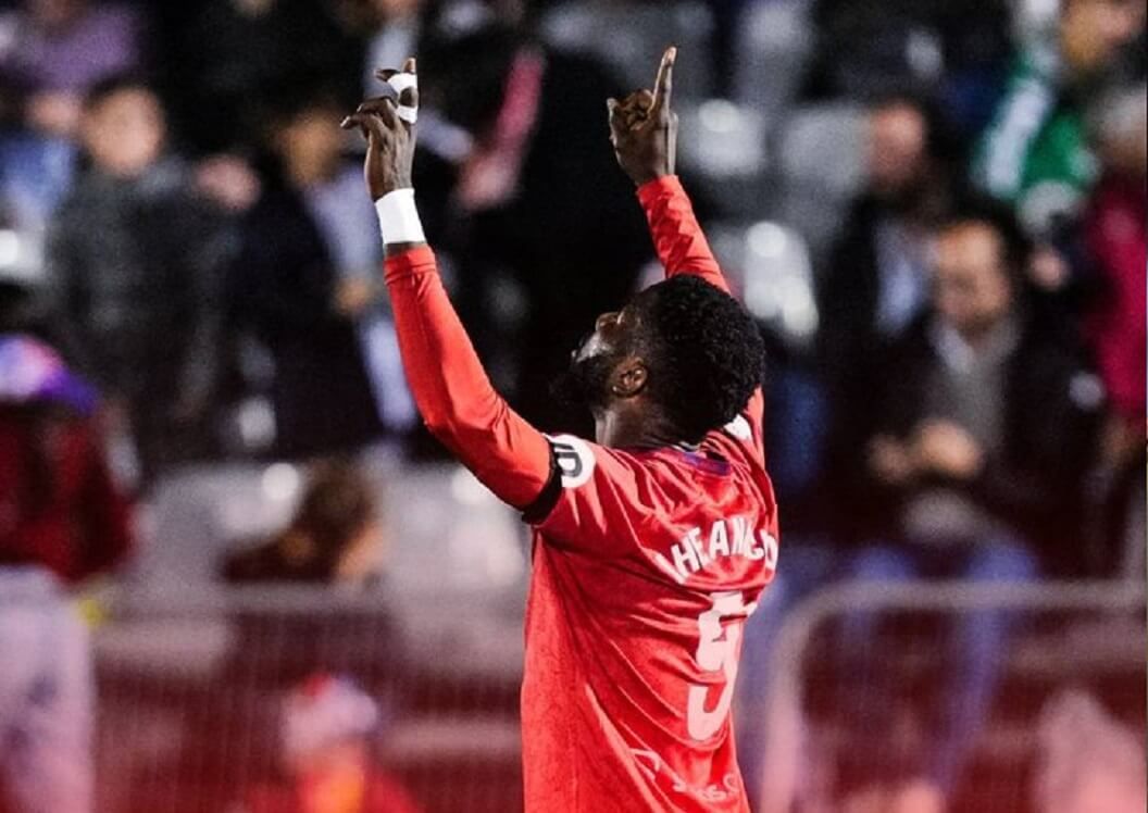 Iheanacho celebra uno de sus goles en Las Rozas.