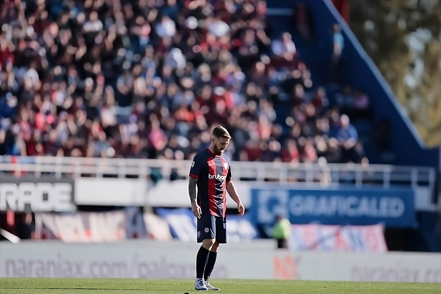  Iker Muniain debuta con San Lorenzo.