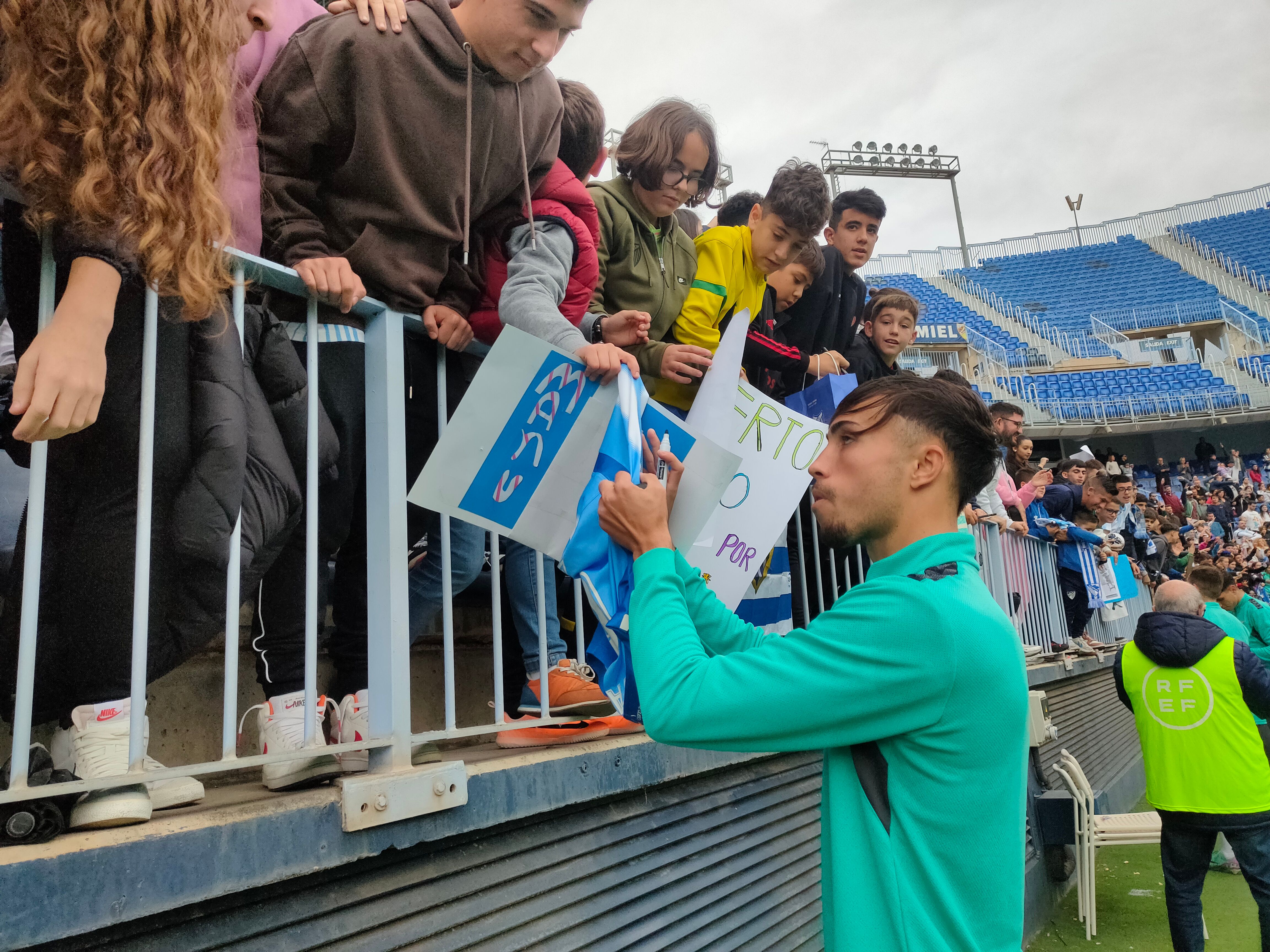 Larrubia, uno de los favoritos de la afición. (A.F.)