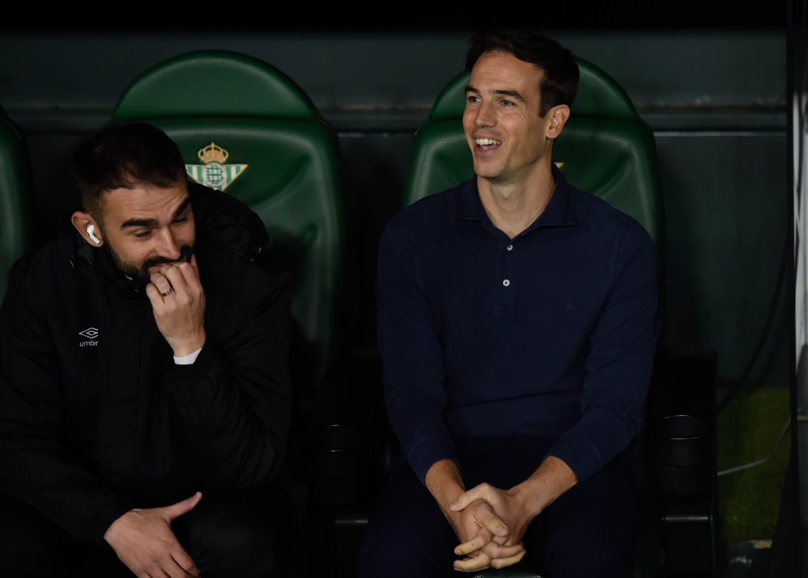  Íñigo Pérez, antes del Real Betis-Rayo Vallecano.