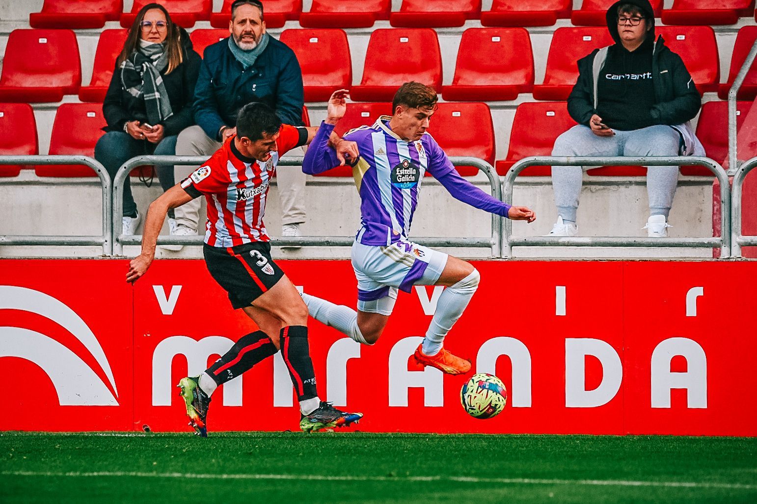 Iván Garriel, ante el Athletic.