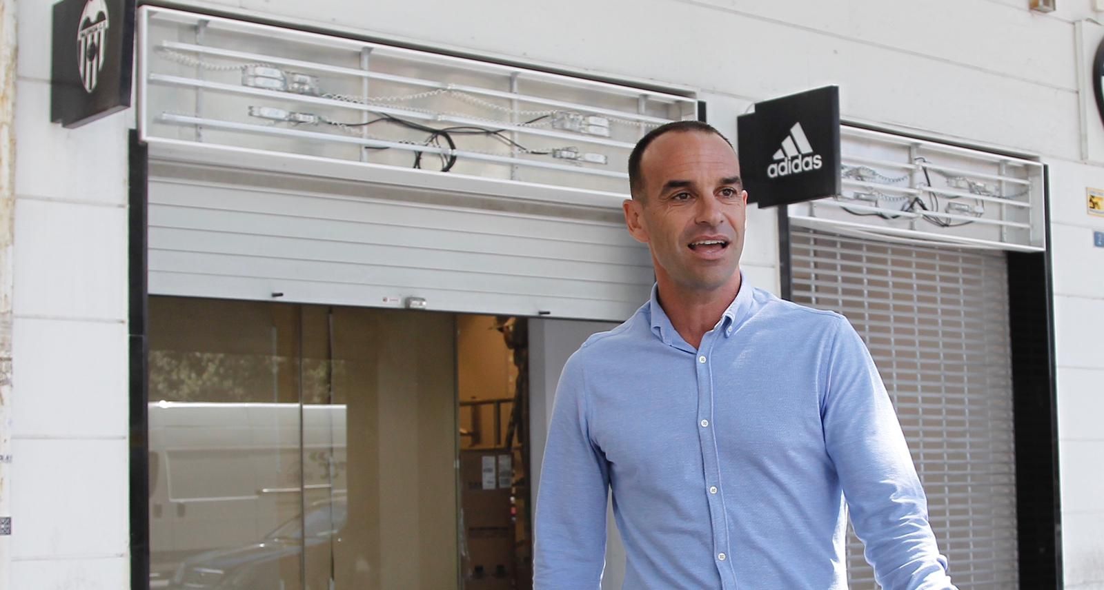  Javi Garrido, agente de Kangin Lee