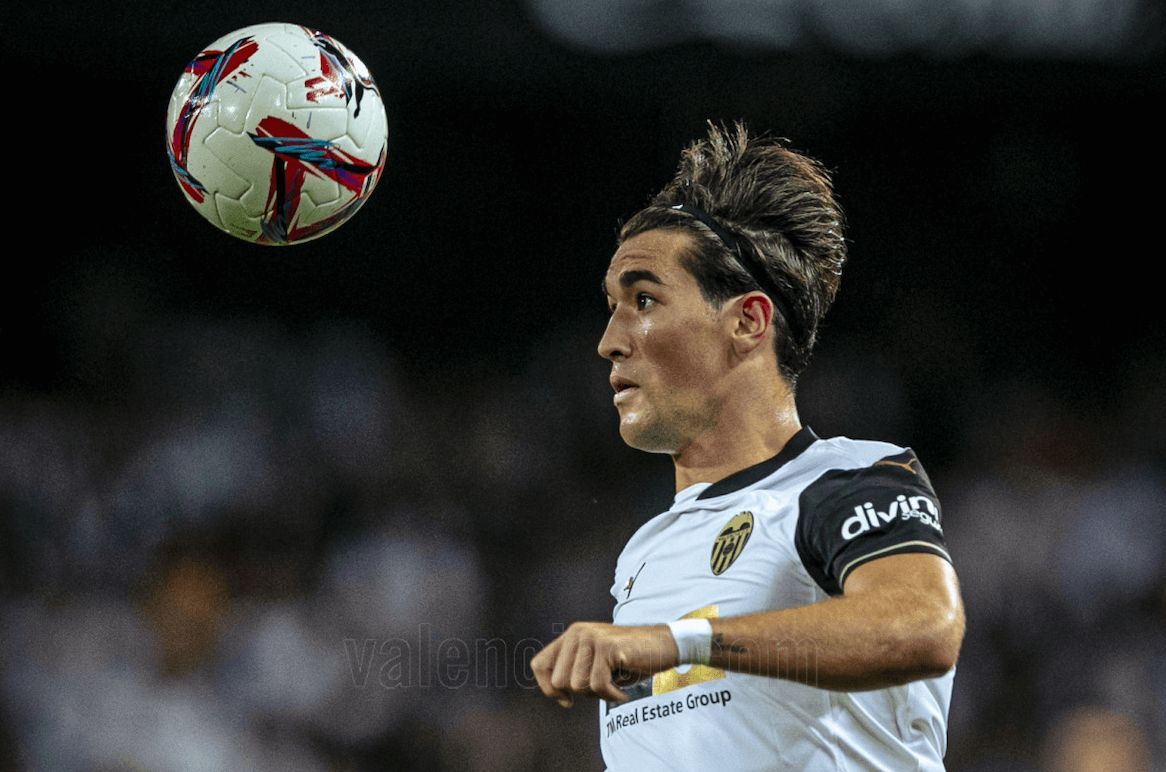 Santi Denia no se olvida de Jesús Vázquez, ante el CA Osasuna.