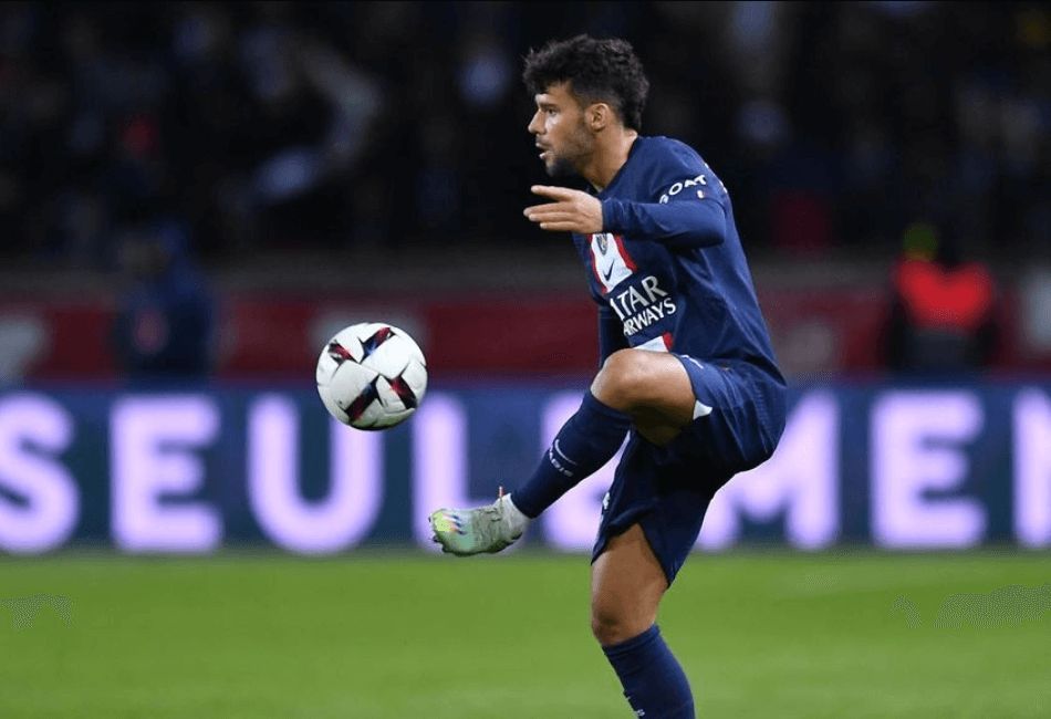  Juan Bernat interesa al Valencia CF