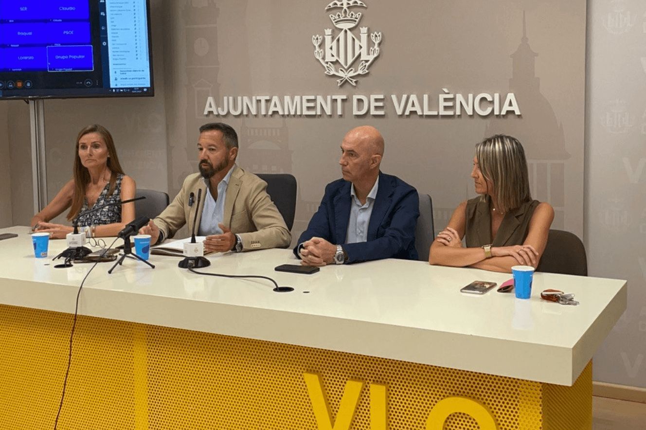  Juanma Badenas y VOX