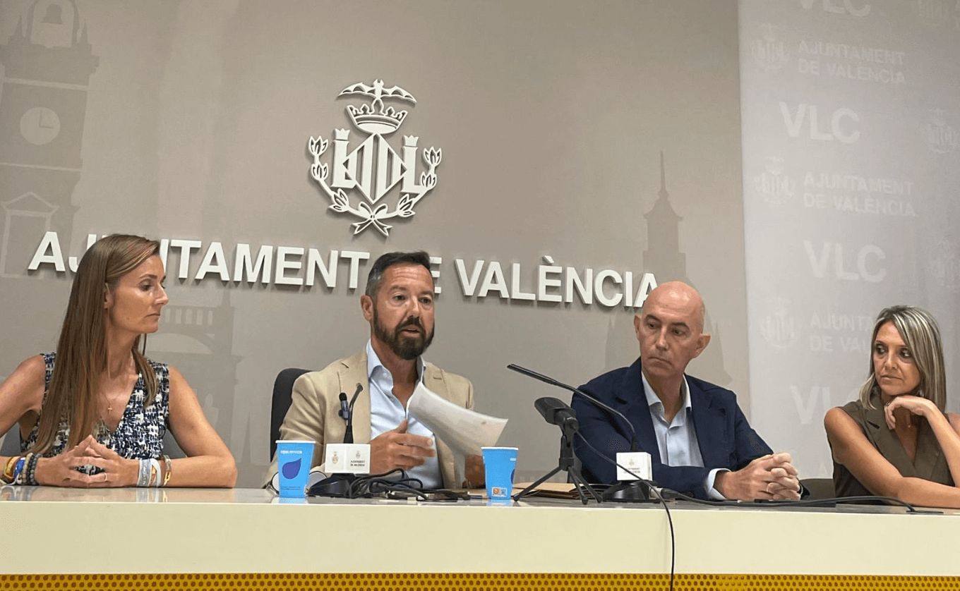  Juanma Badenas y VOX