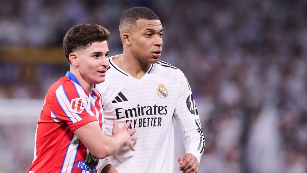 Julián Álvarez y Kylian Mbappé en el Real Madrid - Atlético de Madrid (Cordon Press)