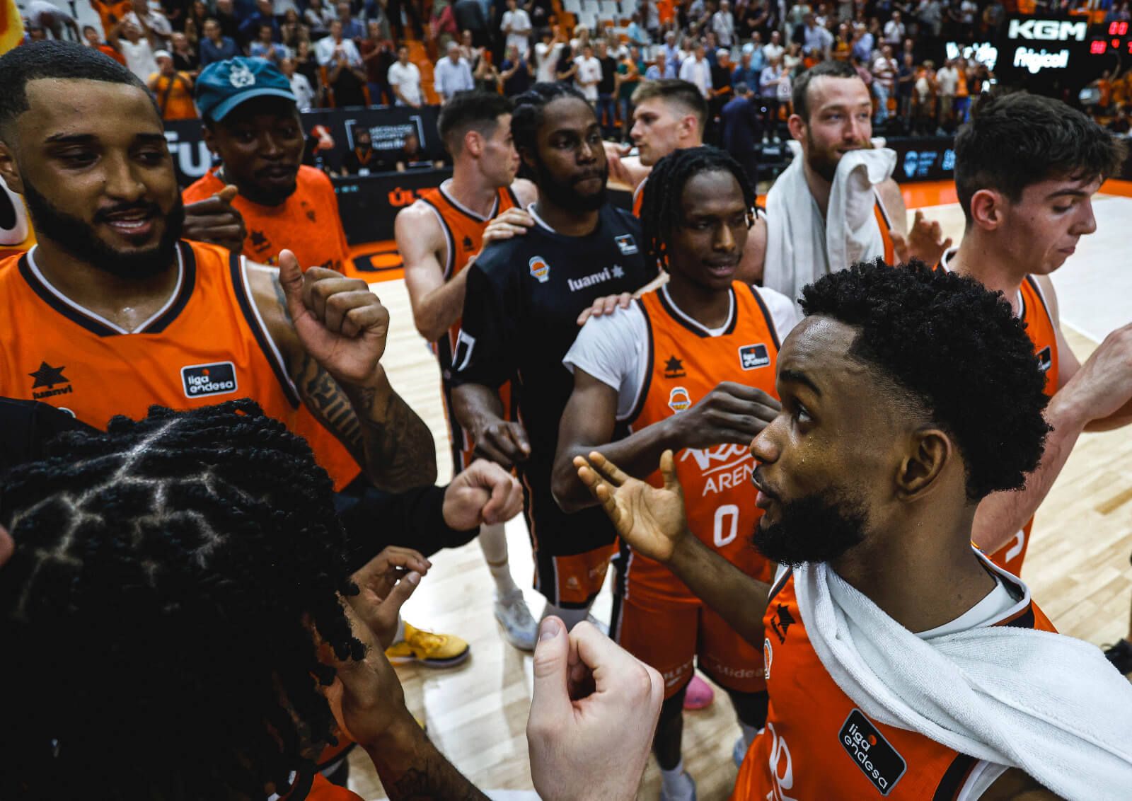  La Fonteta como aliada en el primer partido de semifinales entre Valencia Basket y La Laguna Teneri
