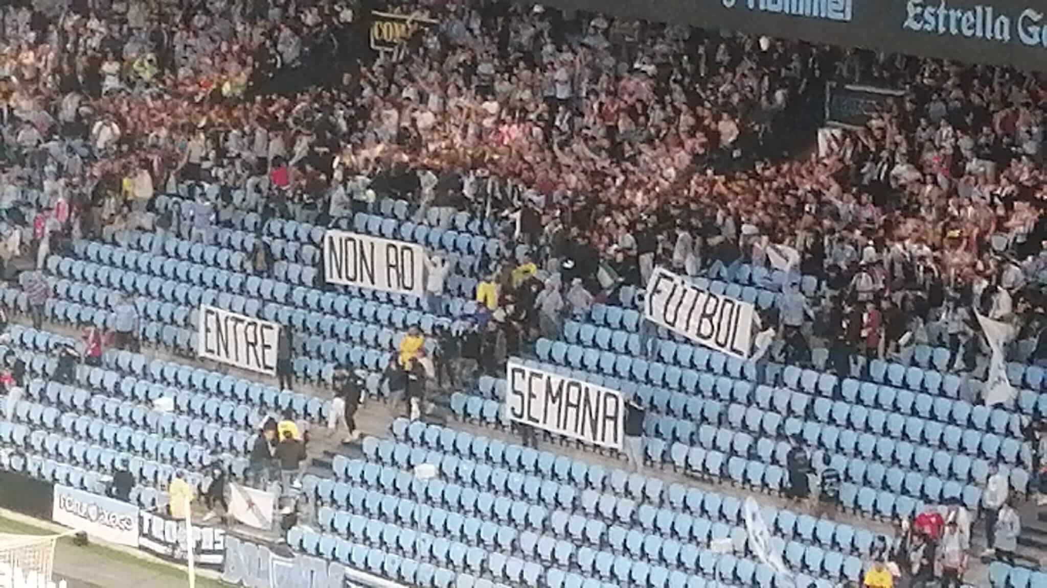  La grada de animación de Balaídos protesta por los horarios de LALIGA