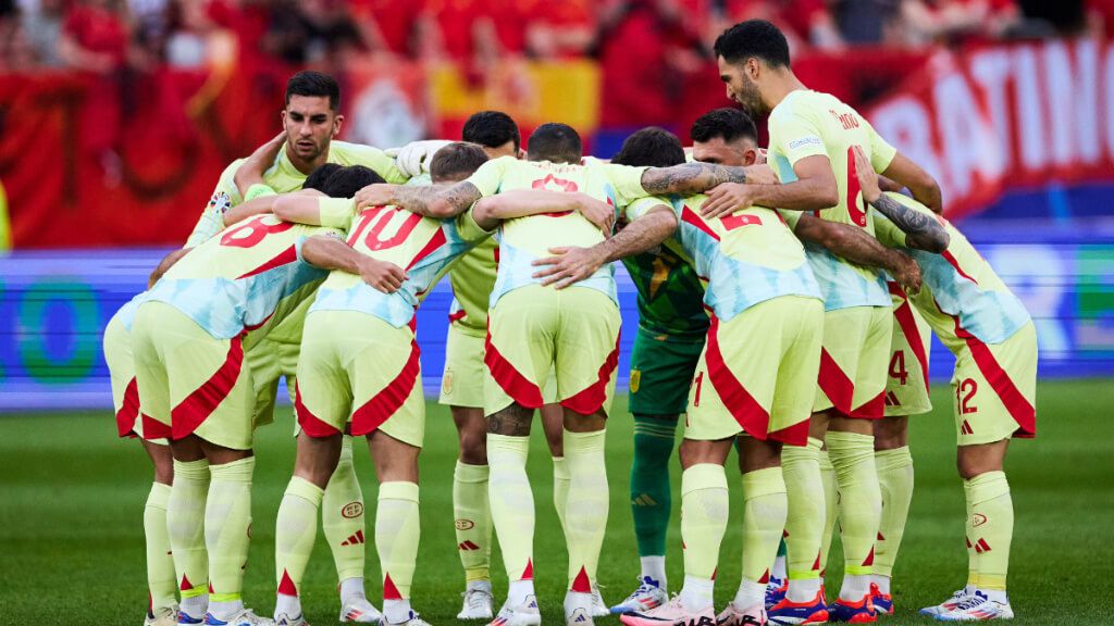  La Selección Española, en el partido ante Albania (RR.SS)