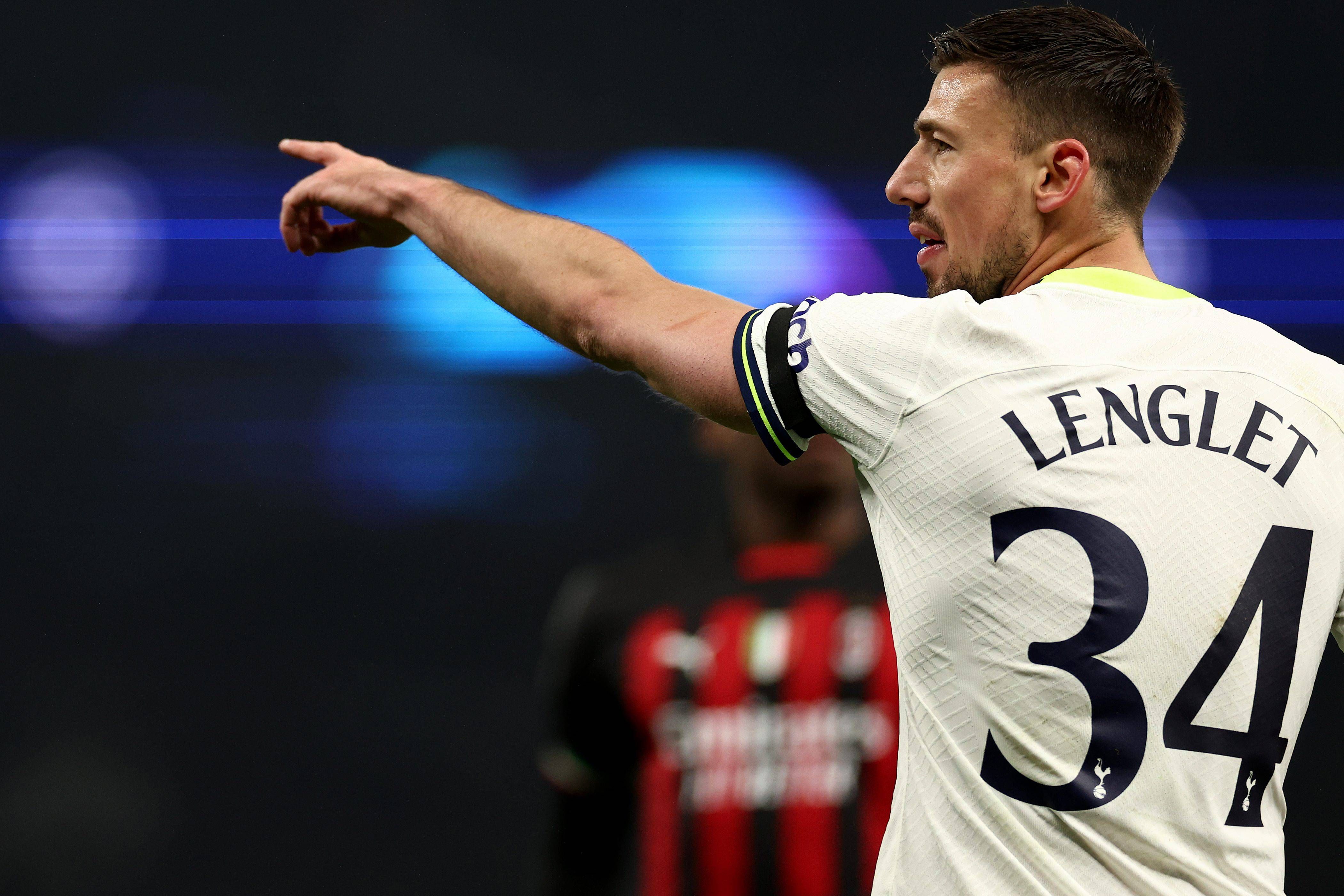  Lenglet, en un partido de Champions con el Tottenham.