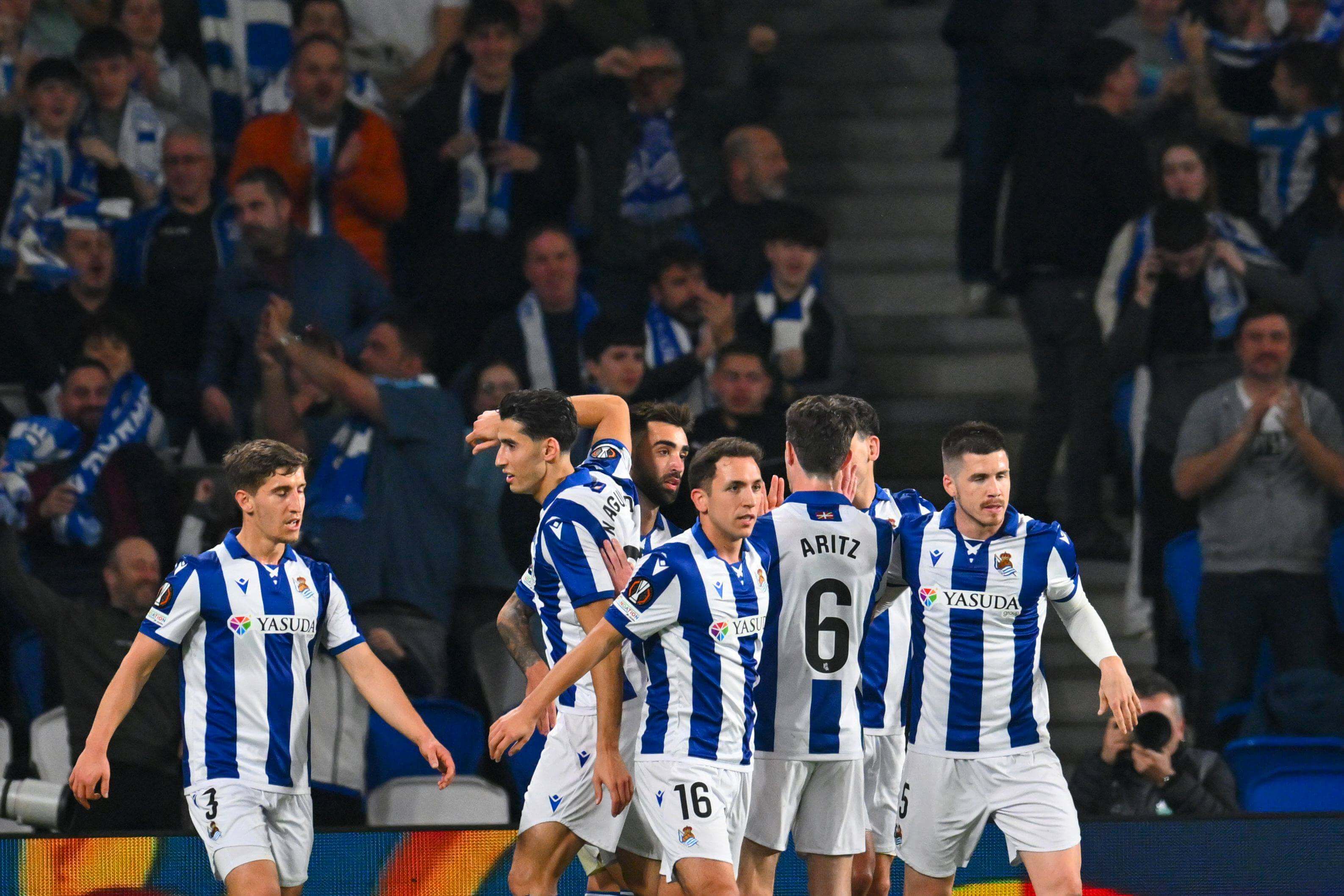 La Real Sociedad celebra uno de sus goles al Midtjylland.