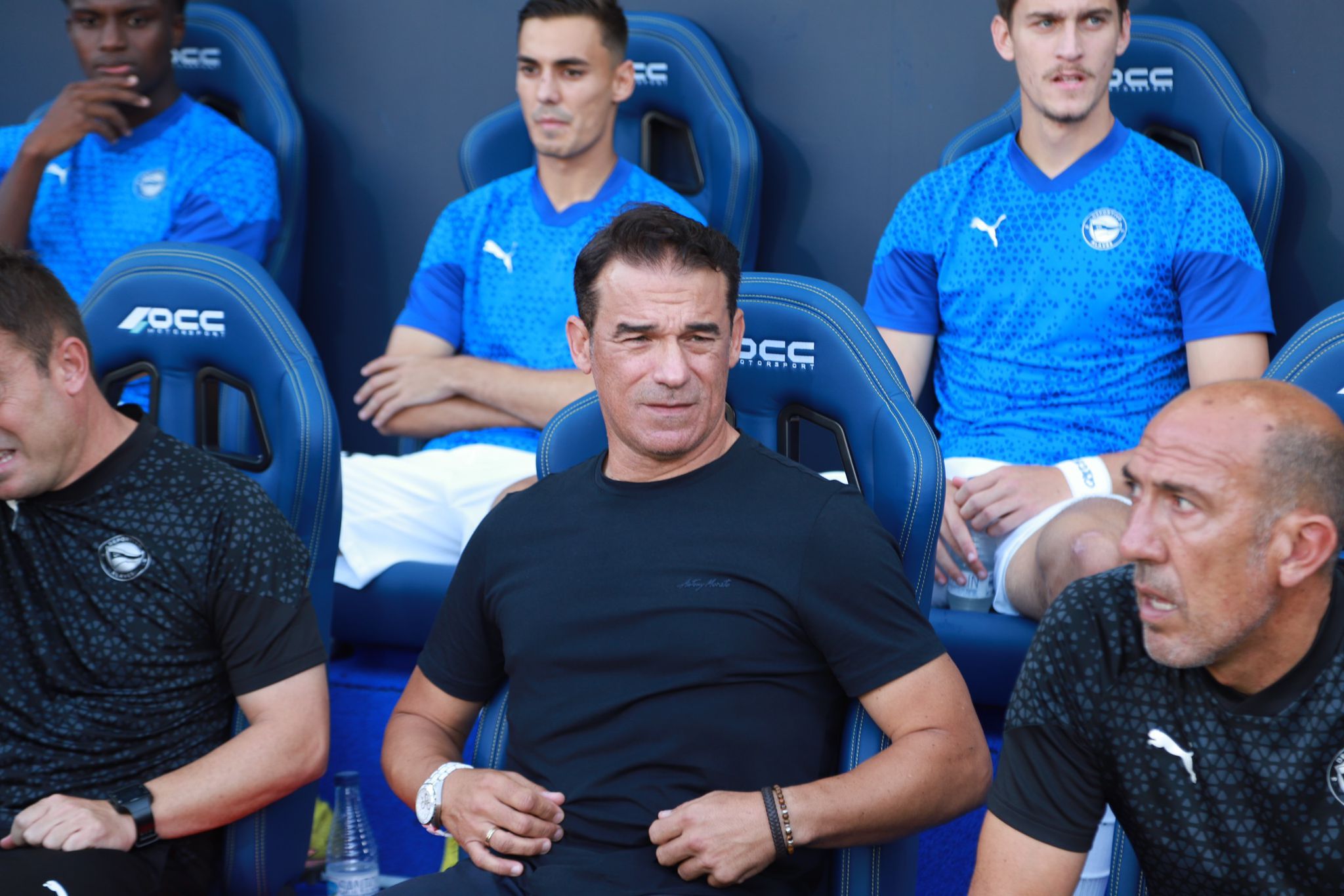  Luís García, durante el Cádiz-Alavés, que se medirá al Getafe.