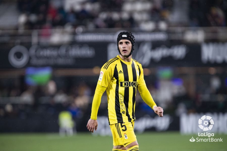 Luismi, durante el Cartagena-Real Oviedo.