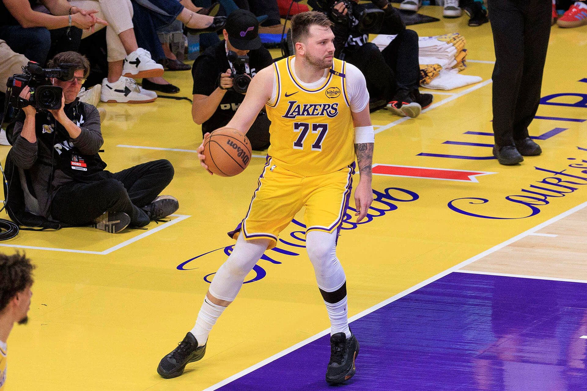  Luka Doncic, en su debut con los Lakers.