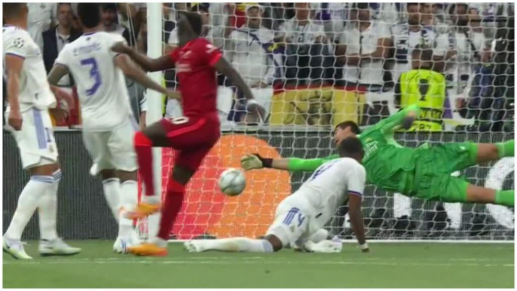  La parada de Courtois a Mané (Movistar+)