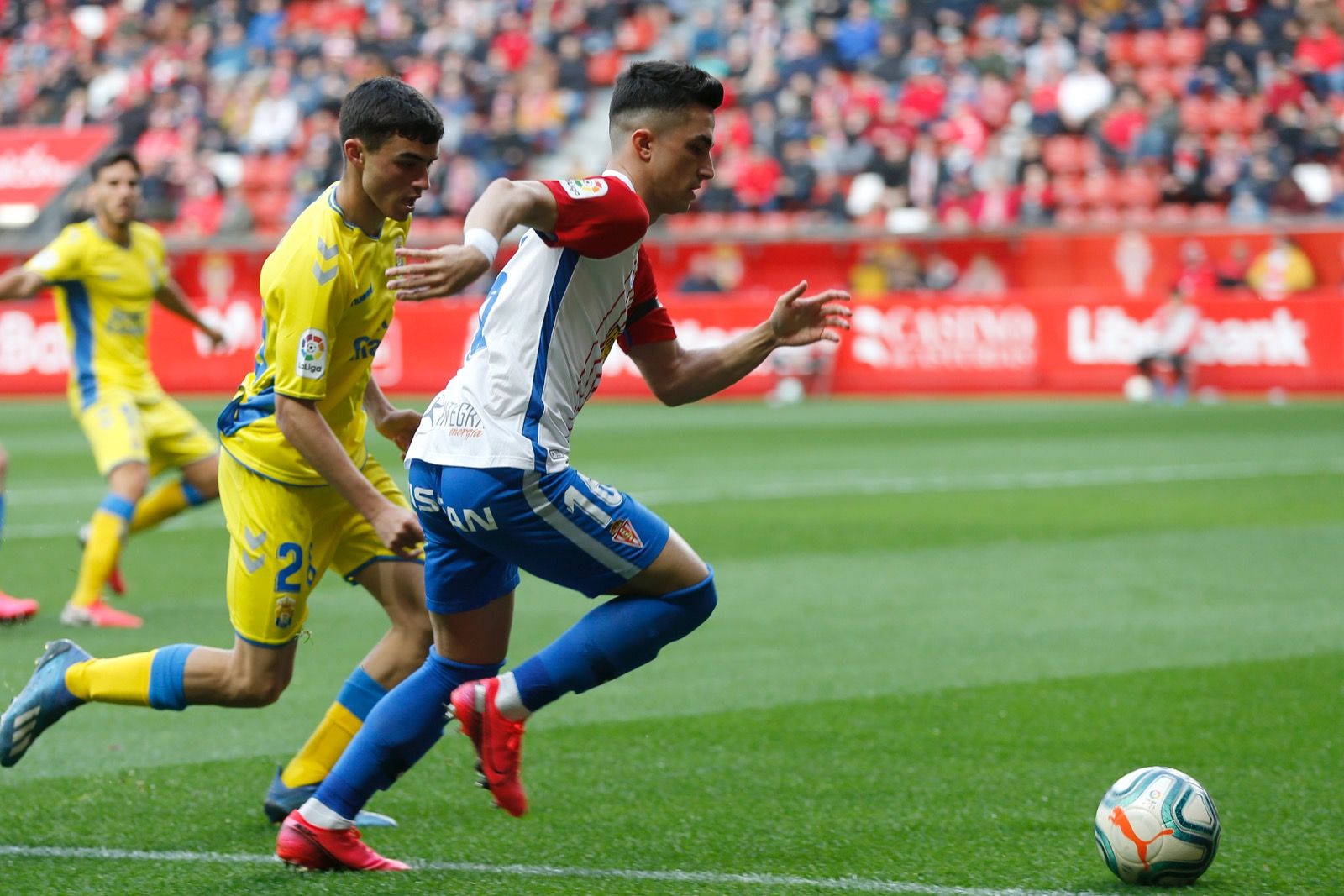 Manu García, durante el Sporting-Las Palmas.
