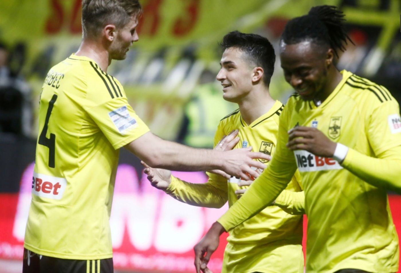 Manu García celebra un gol en su actual club.