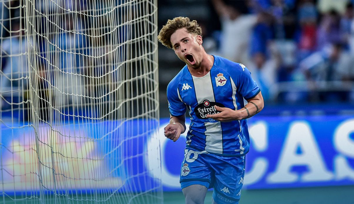 Mario Soriano, durante el Dépor-Balona.