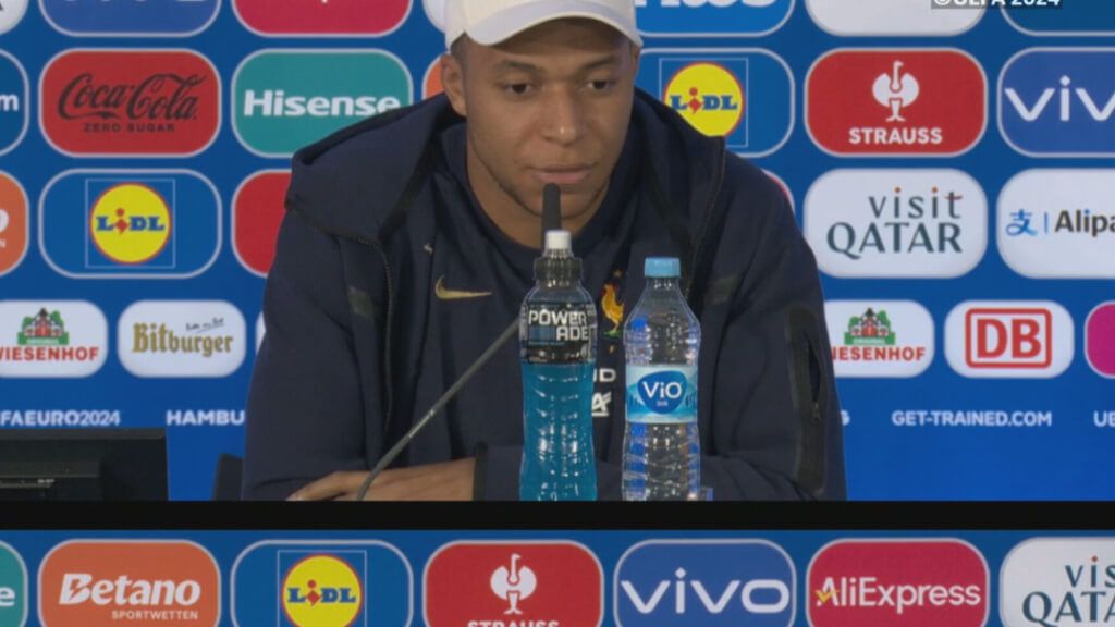  Mbappé en sala de prensa previa al partido contra Portugal