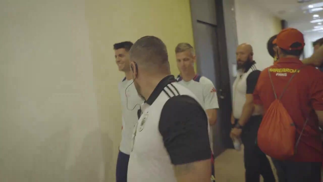  Morata, aclamado por la afición en la previa del España-Italia.