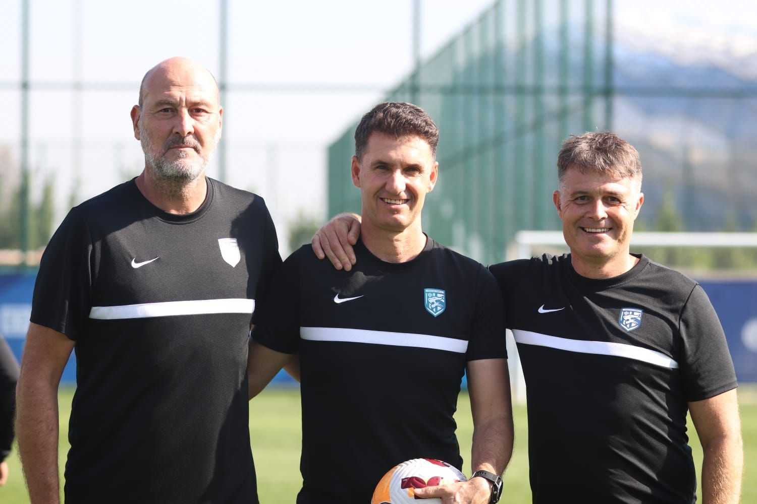 Morilla, junto a Ríos y José Antonio Gordillo, durante la etapa en China.