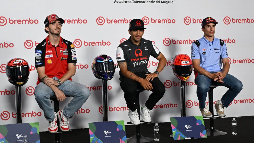  Pecco Bagnaia, Jorge Martín y Marc Márquez, en Mugello.