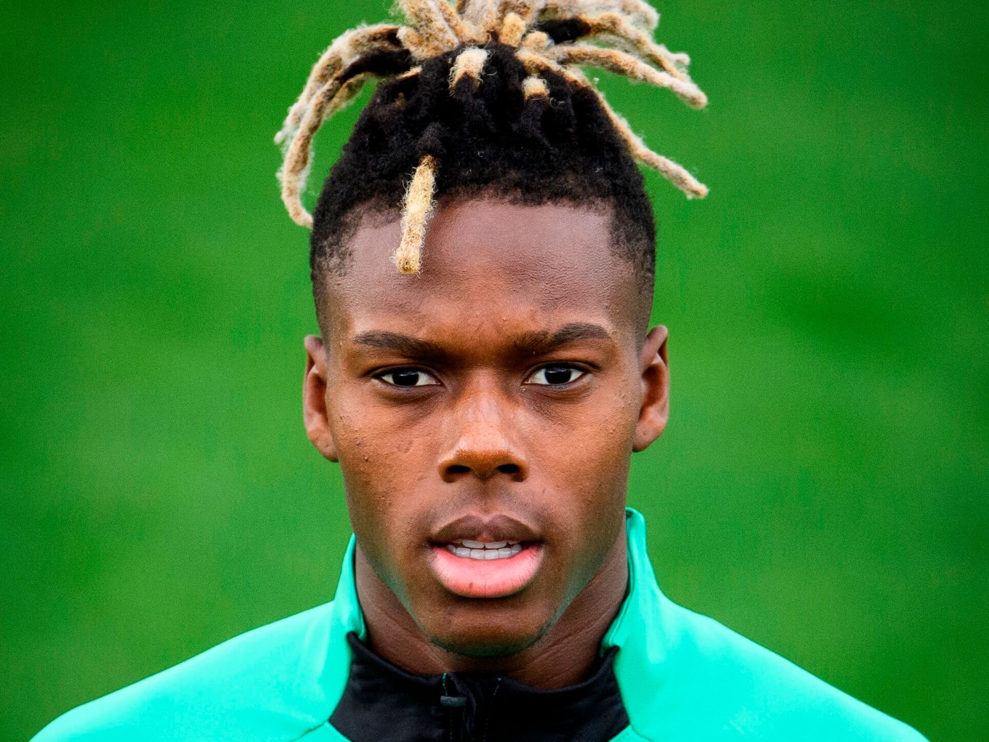  Primer plano del extremo Nico Williams en Lezama.