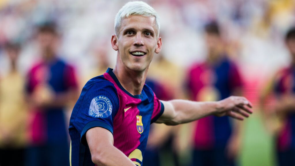  Dani Olmo en un partido de pretemporada con el Barça (Europa Press)