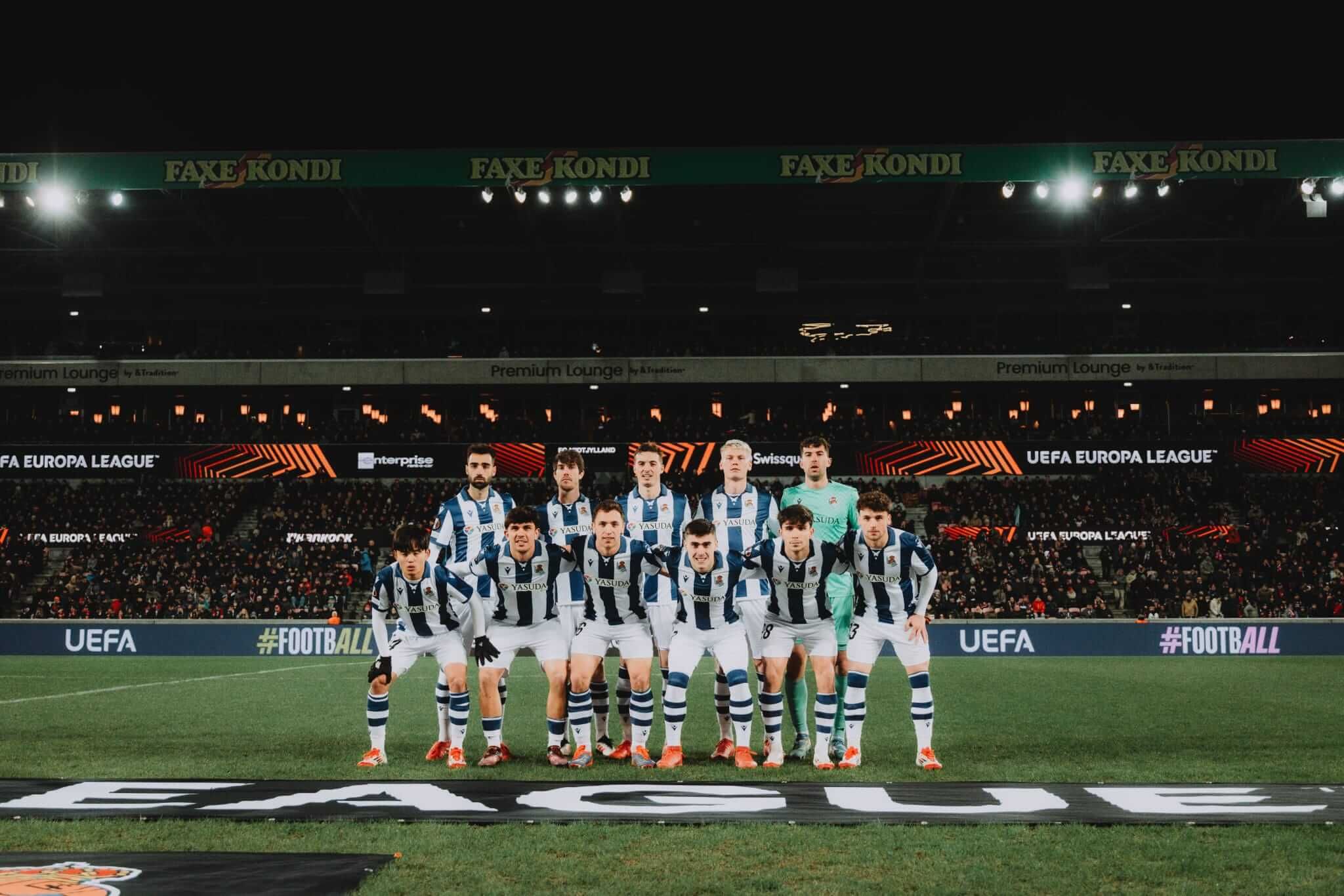  Once de la Real Sociedad ante el Mitjylland en el partido de ida.