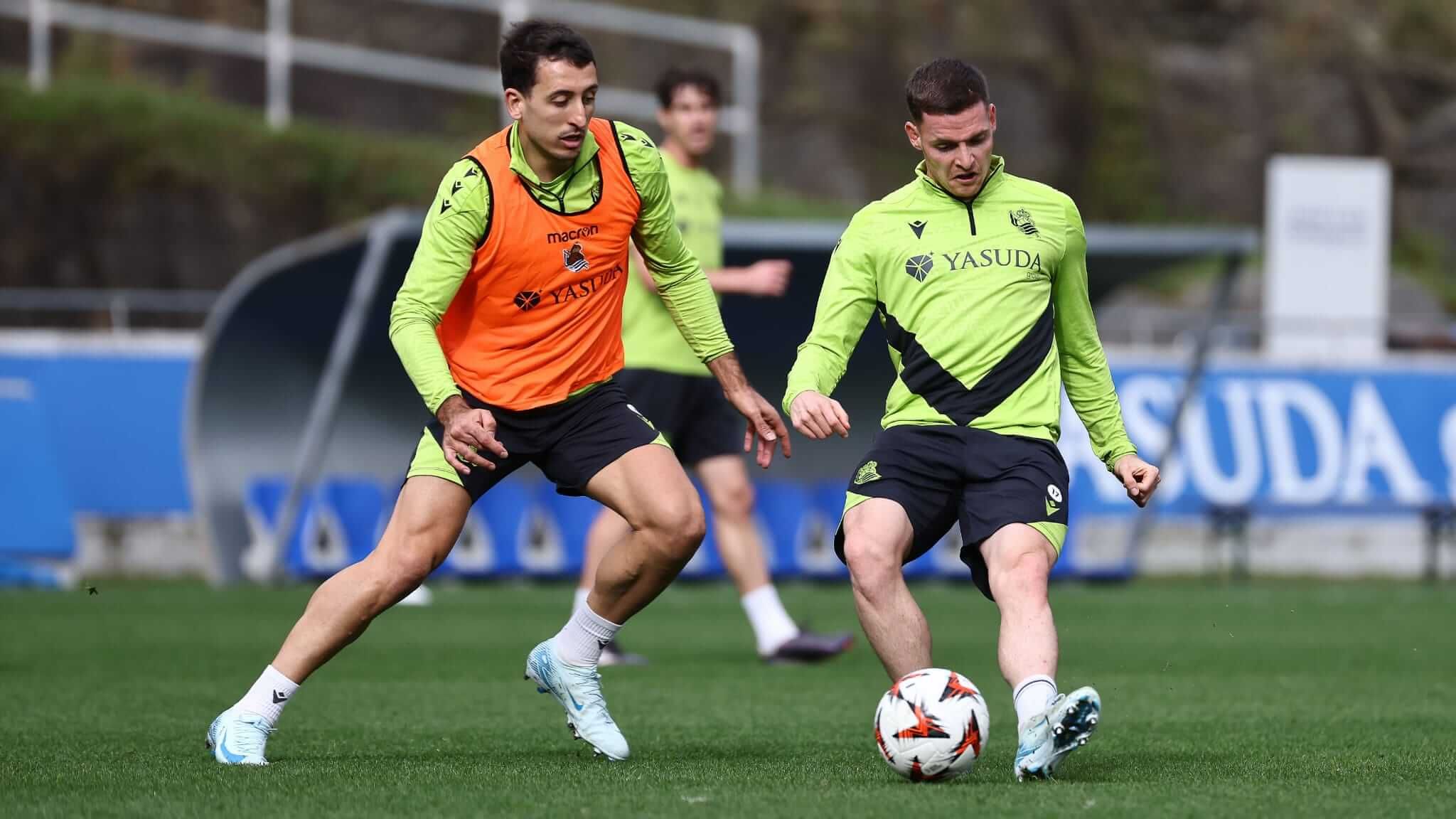  Oyarzabal y Sergio Gómez en el entrenamiento del martes en Zubieta.