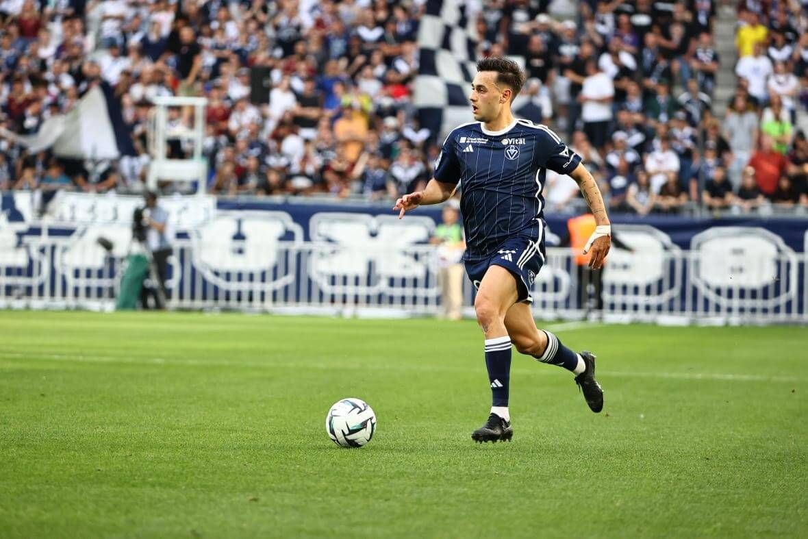  Pedro Díaz, durante un partido con el Girondins.