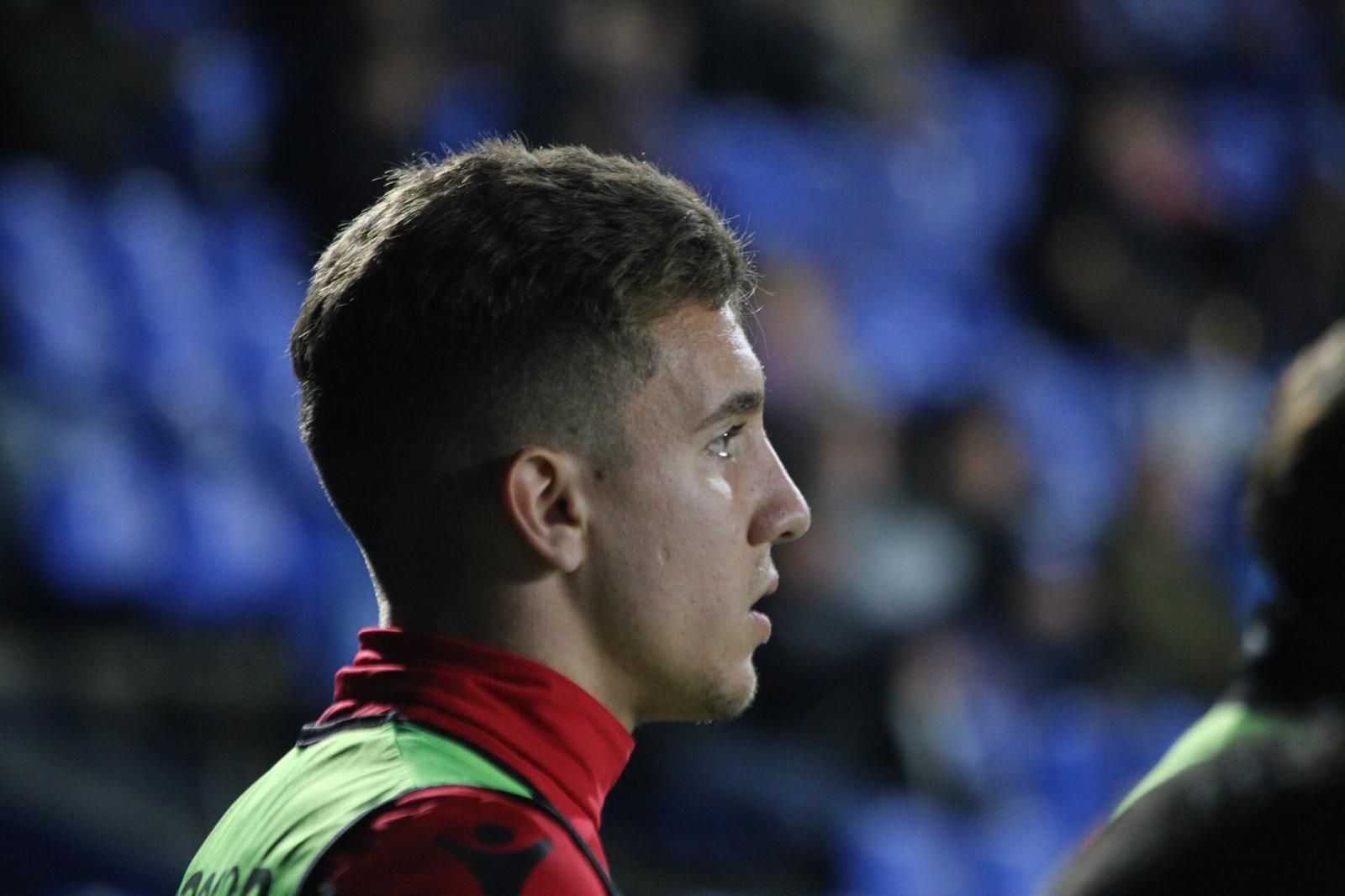  Joni Montiel calienta en el Teresa Herrera, uno de los partidos que jugó con el Dépor.