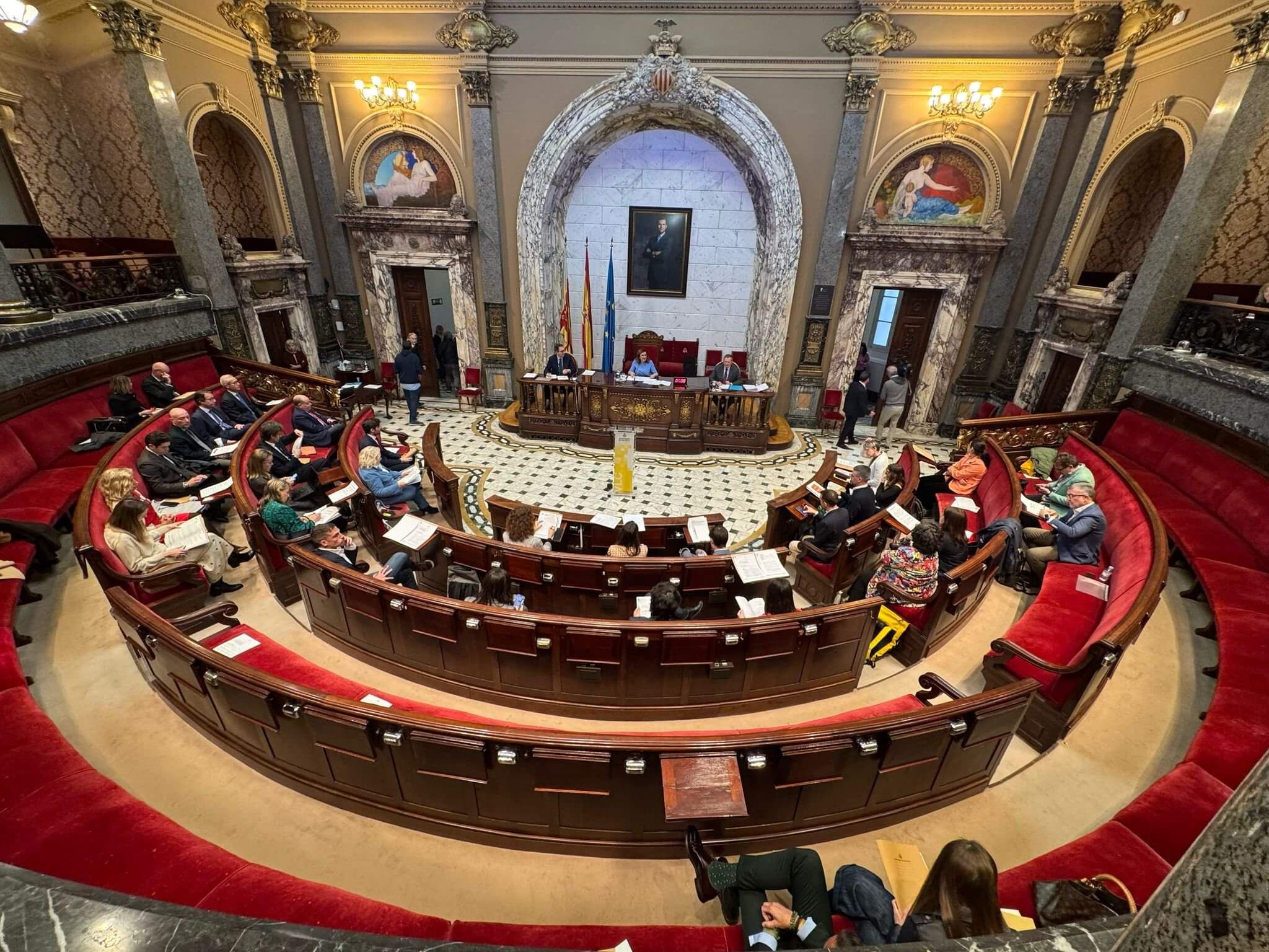  Pleno Municipal en el que se ha aprobado firmar el convenio con el Nou Mestalla