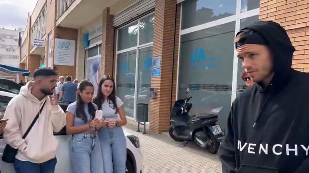  Lo Celso abandona la clínica tras las pruebas médicas.