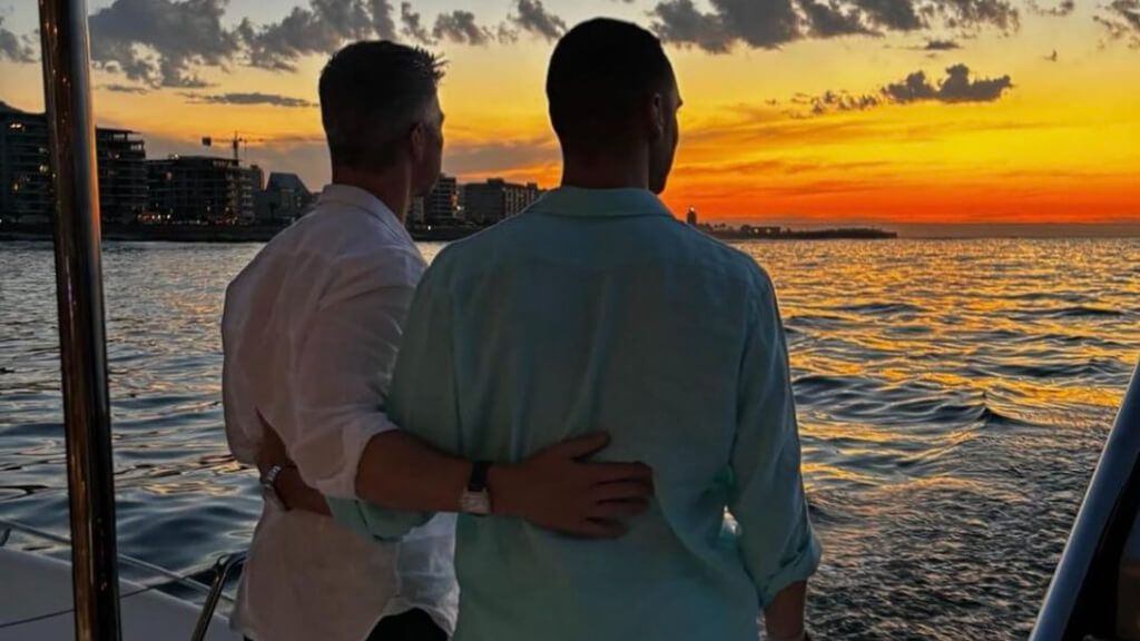  Ralf Schumacher y su pareja, en un barco (@ralfschumacher_rsc)