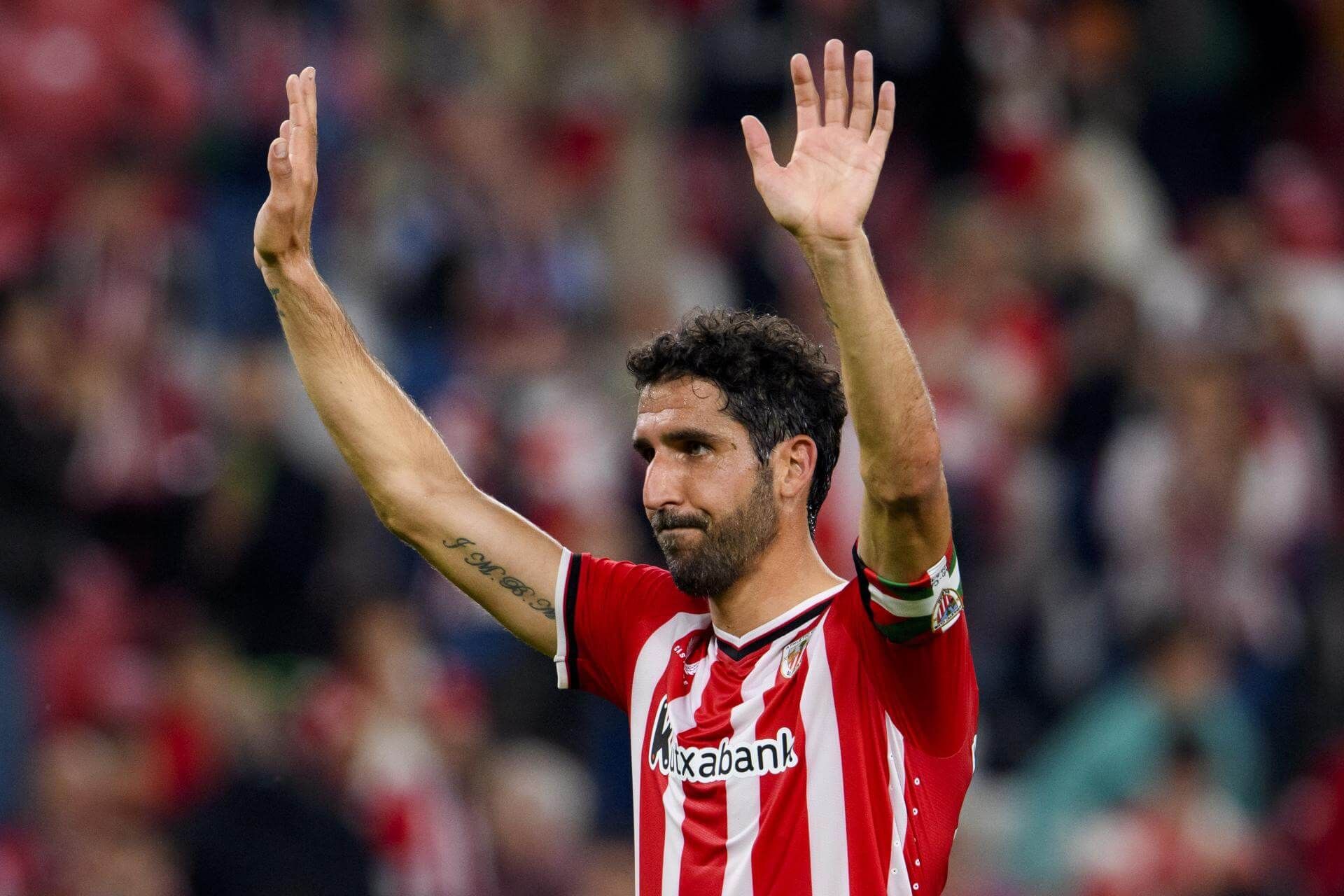 Raúl García se despide ante Osasuna en San Mamés.